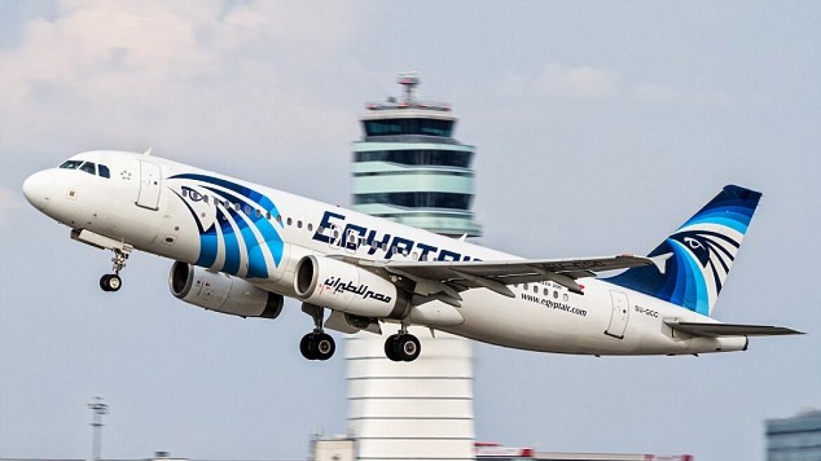 Τρόμος σε πτήση της Egypt Air: Επιβάτης χτύπησε το πλήρωμα και προσπάθησε να μπει στο πιλοτήριο