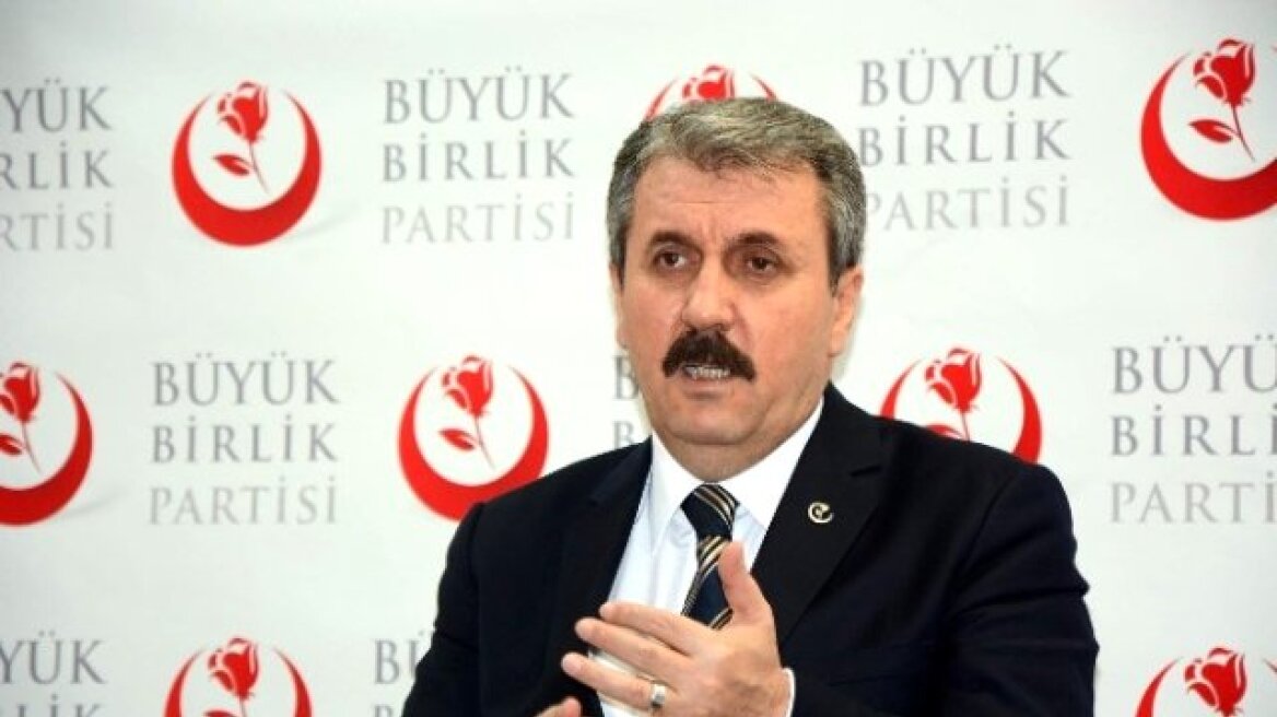 «Ξεσάλωσε» πρόεδρος τουρκικού ακροδεξιού κόμματος: Η σημαία μας θα κυματίσει ξανά στην Αθήνα