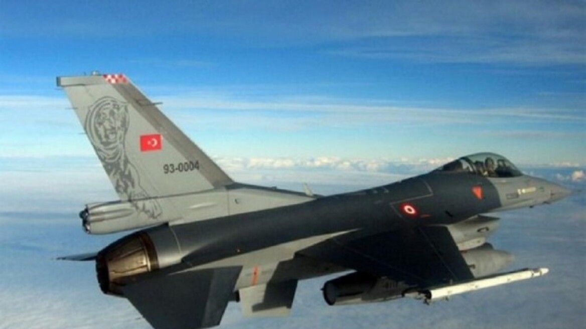 Επιμένουν στις προκλήσεις οι Τούρκοι: Ελικόπτερο παραβίασε επτά φορές τον ελληνικό εναέριο χώρο