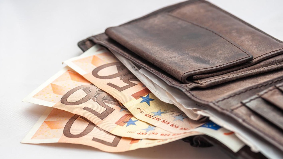 Οδηγός του ΚΤΕΛ Κιλκίς βρήκε και παρέδωσε τσαντάκι με 5.500 ευρώ 