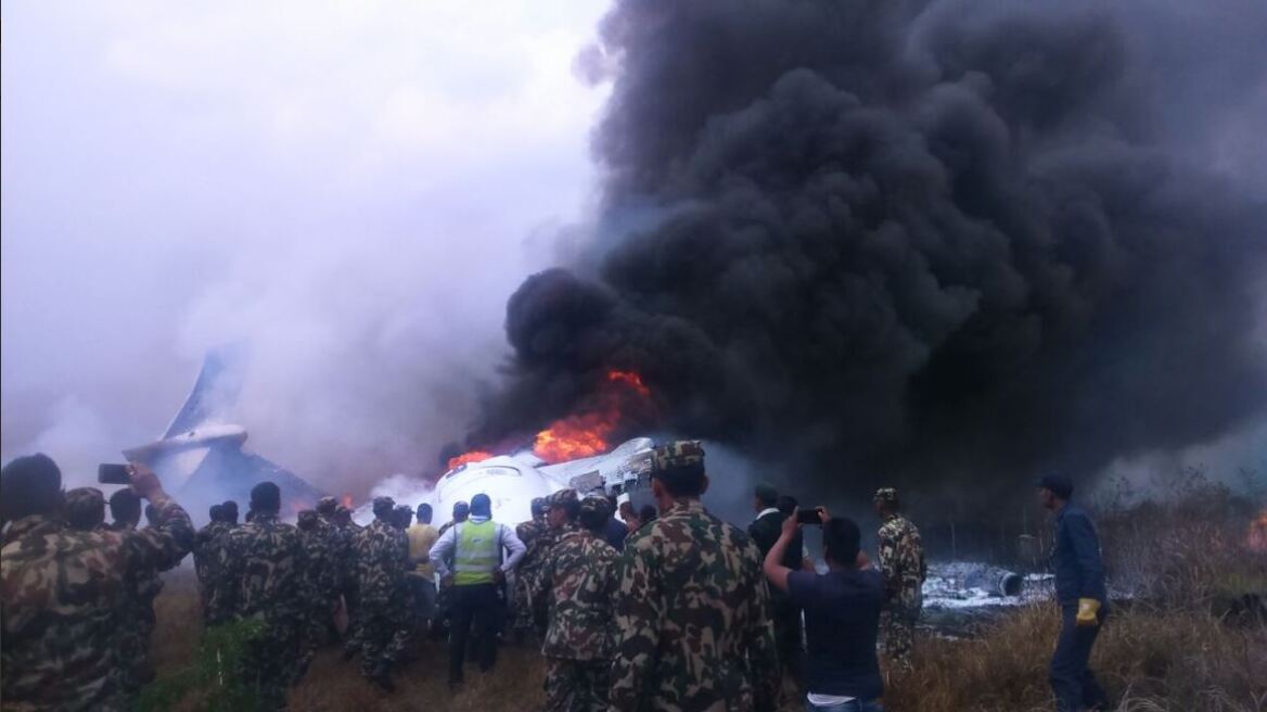 Συγκλονιστική μαρτυρία επιζήσαντα στο Κατμαντού: Ξαφνικά το αεροπλάνο τραντάχτηκε και μετά...