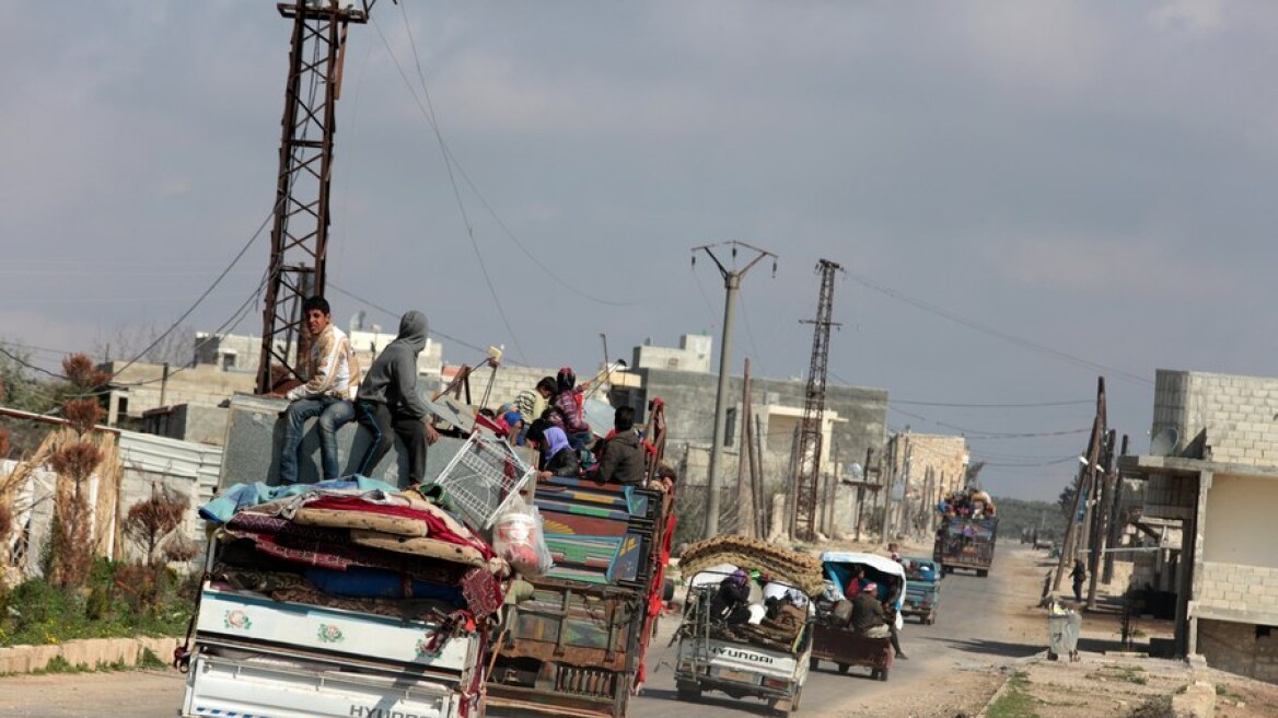 Συρία: Μαζική έξοδος αμάχων από την Αφρίν - Σφίγγει ο κλοιός από τις τουρκικές δυνάμεις