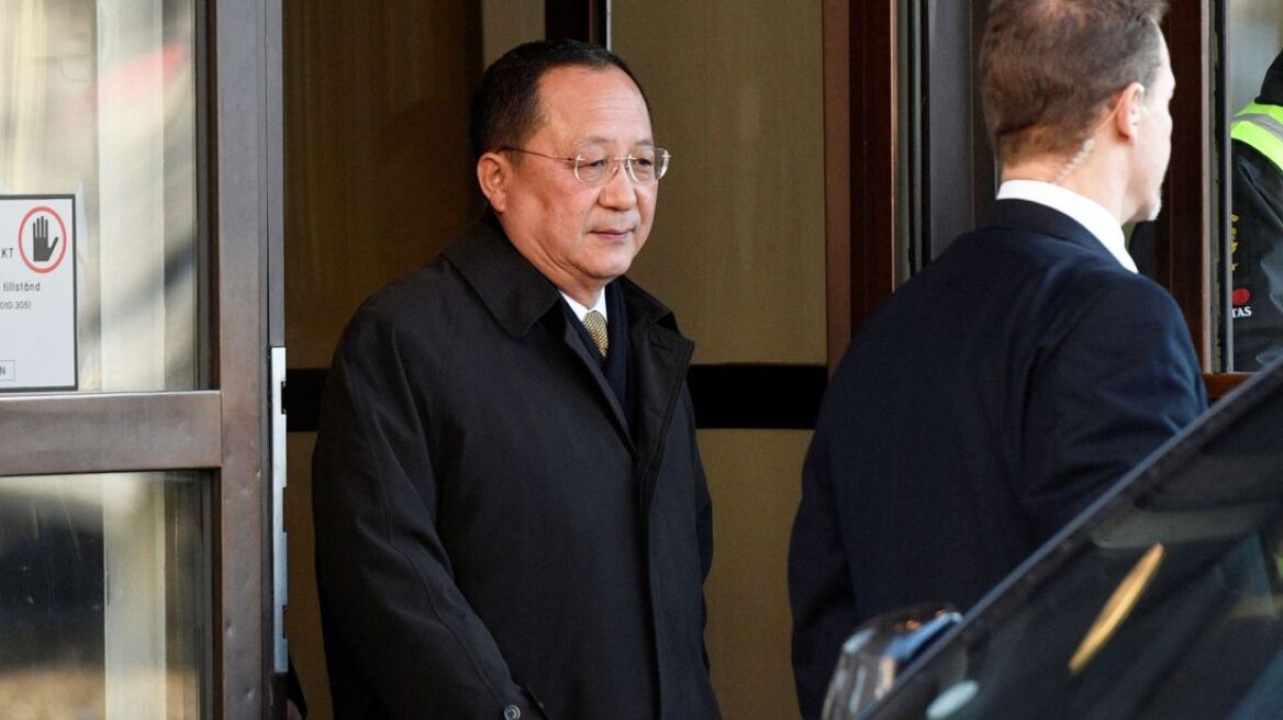 Ο ΥΠΕΞ της Βόρειας Κορέας συναντήθηκε με τον πρωθυπουργό της Σουηδίας