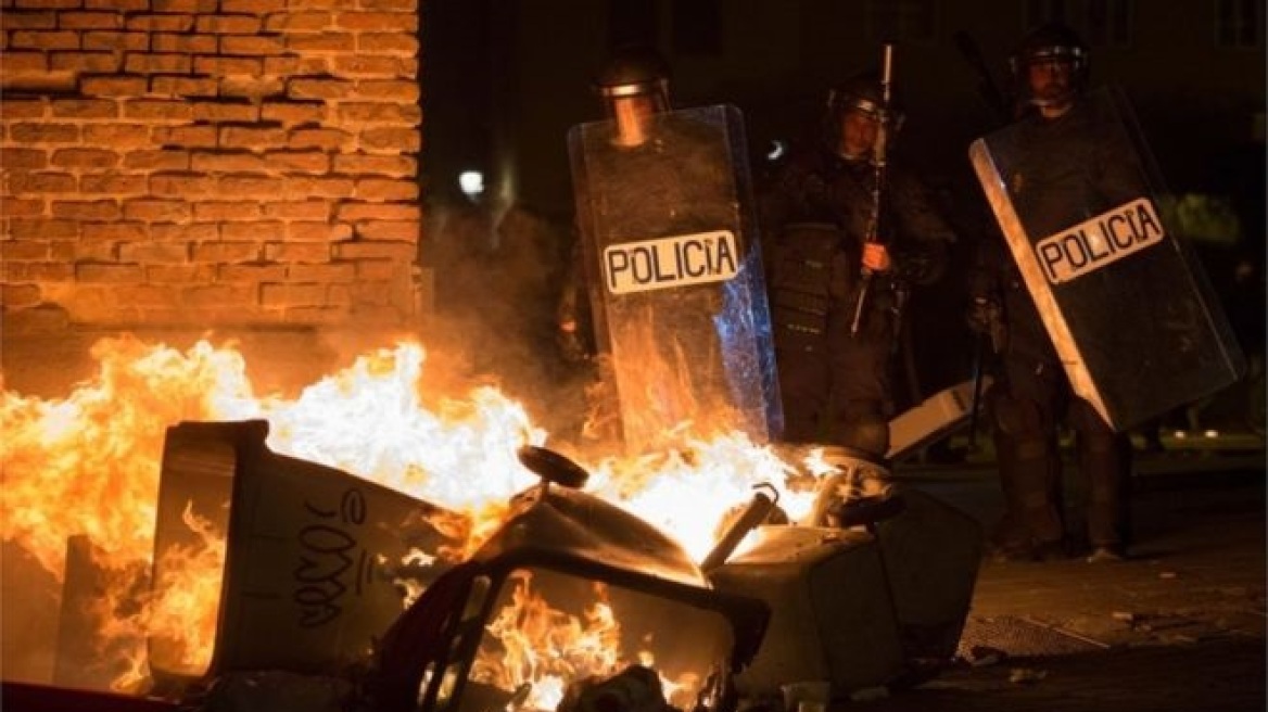 Μαδρίτη: Ταραχές και τραυματίες για τον θάνατο Σενεγαλέζου πλανόδιου πωλητή
