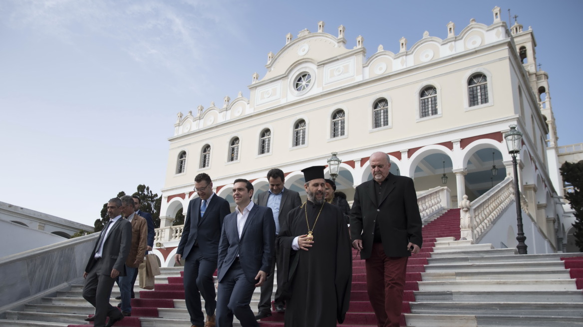 Φωτογραφίες: Επίσκεψη Τσίπρα στην Παναγία της Τήνου