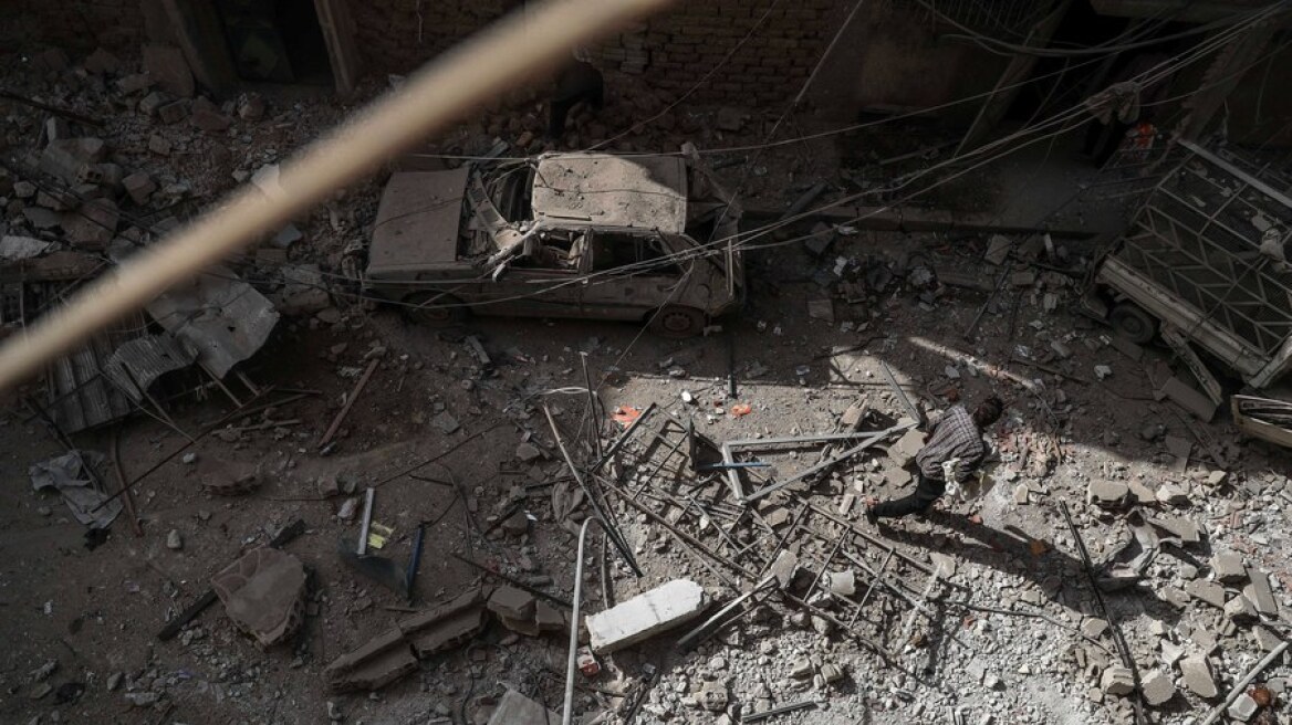 Συρία: 29 νεκροί από επίθεση ανταρτών με ρουκέτες