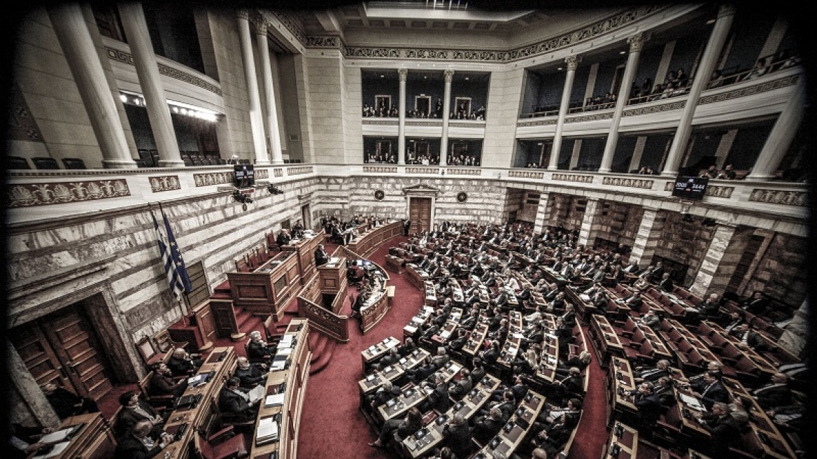 Νέα επιστολή Κρητών σε βουλευτές για τα Σκόπια: Θα είστε εχθροί του ελληνικού λαού