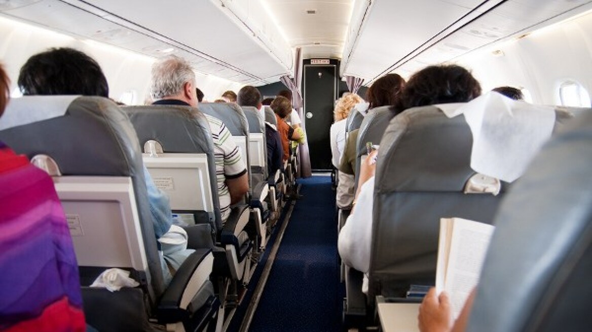 Έρευνα: Δεν αρκεί ένας άρρωστος επιβάτης για να κολλήσουν όλοι μέσα σε ένα αεροπλάνο
