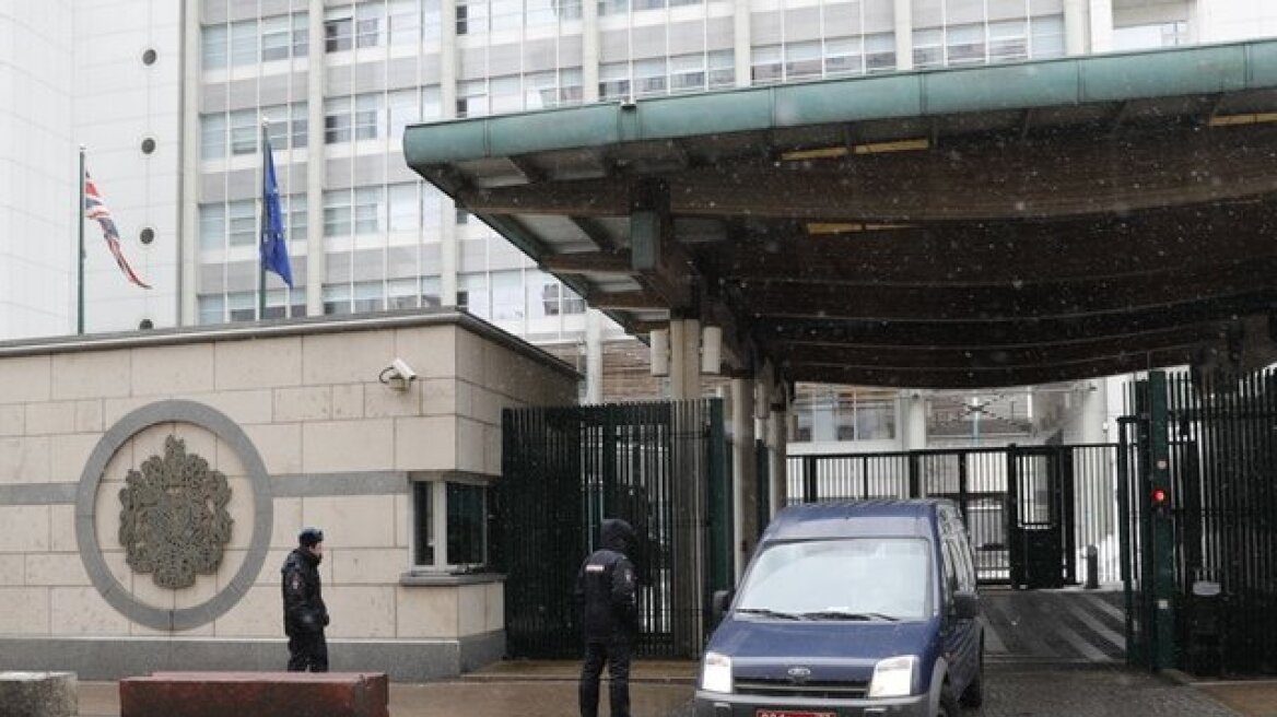 Ρωσία: Αναχώρησαν οι Βρετανοί διπλωμάτες που απελάθηκαν με αφορμή την υπόθεση Σκριπάλ