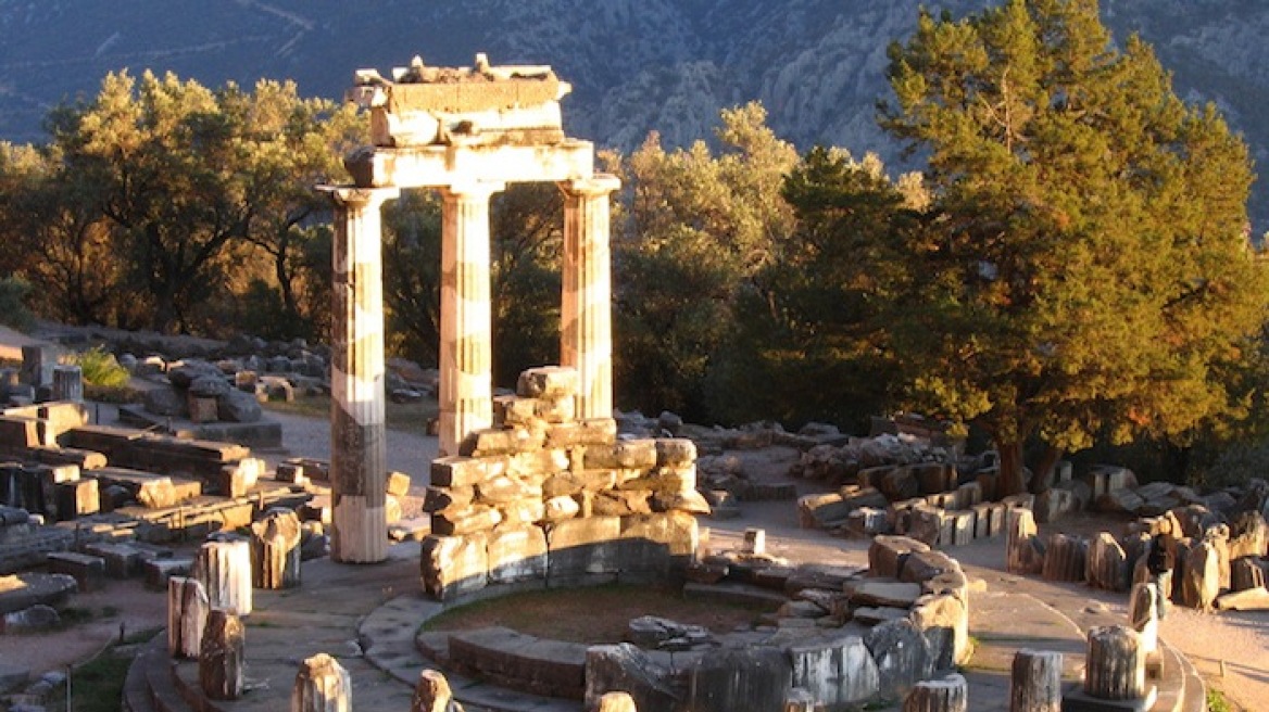 Delphi-Archaeological-Site1