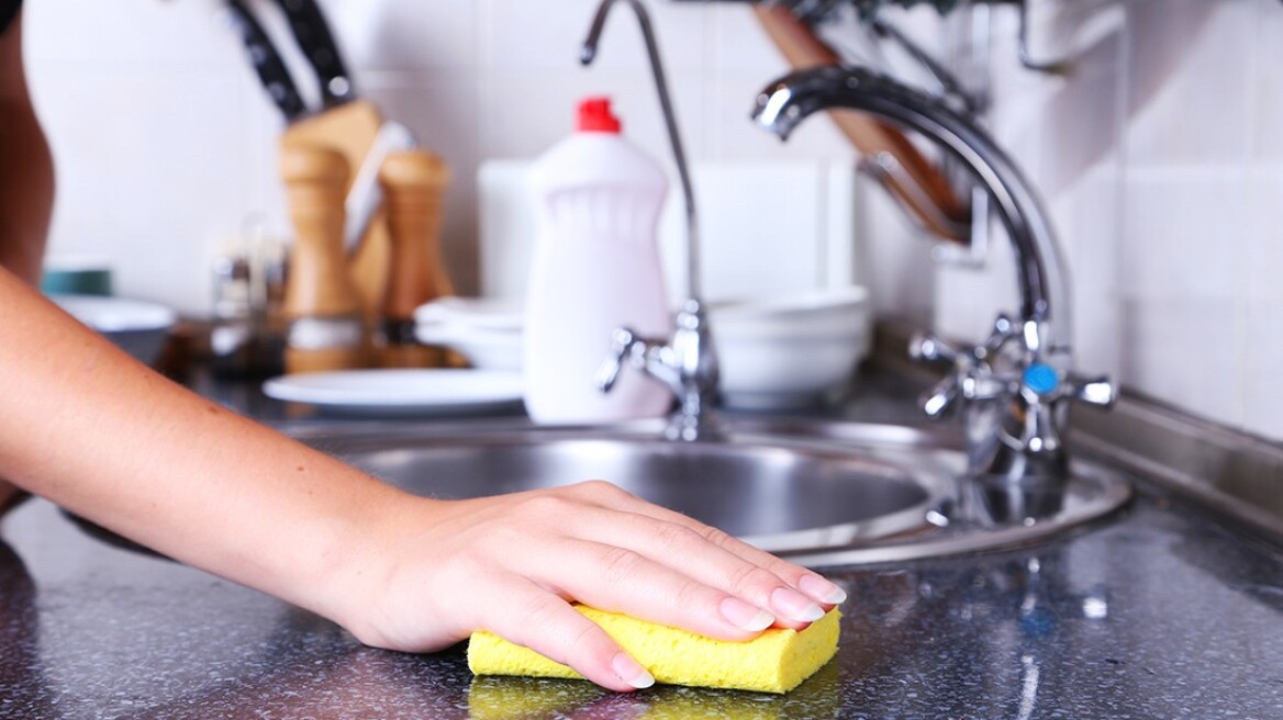 house-kitchen-cleaning