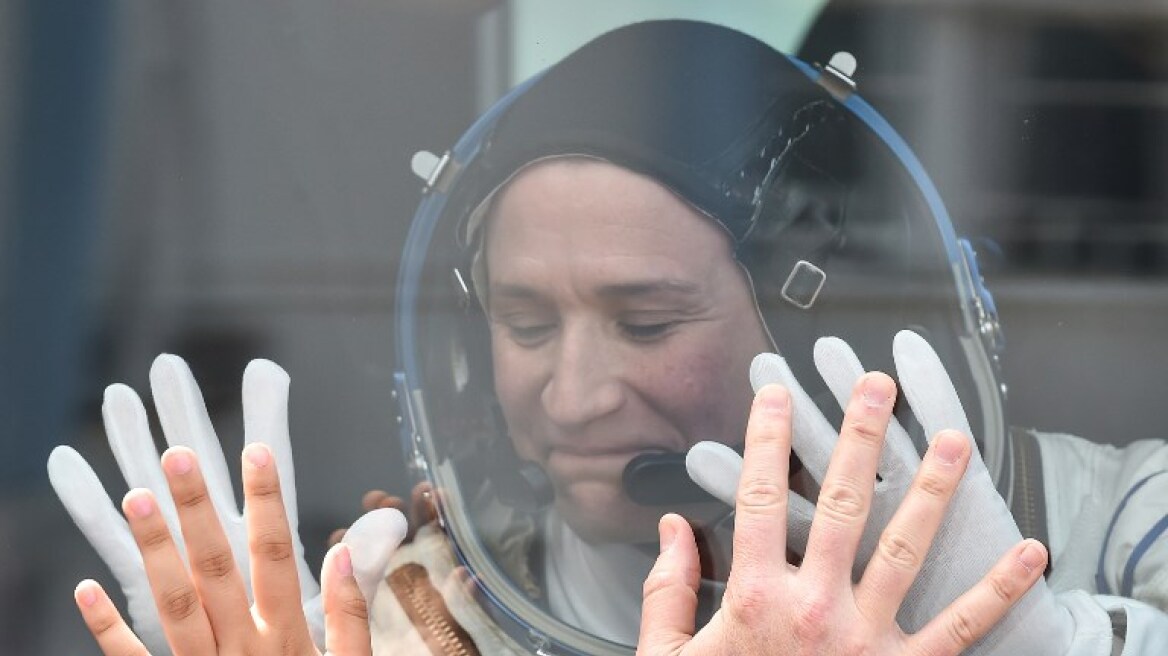 woman-astronaut