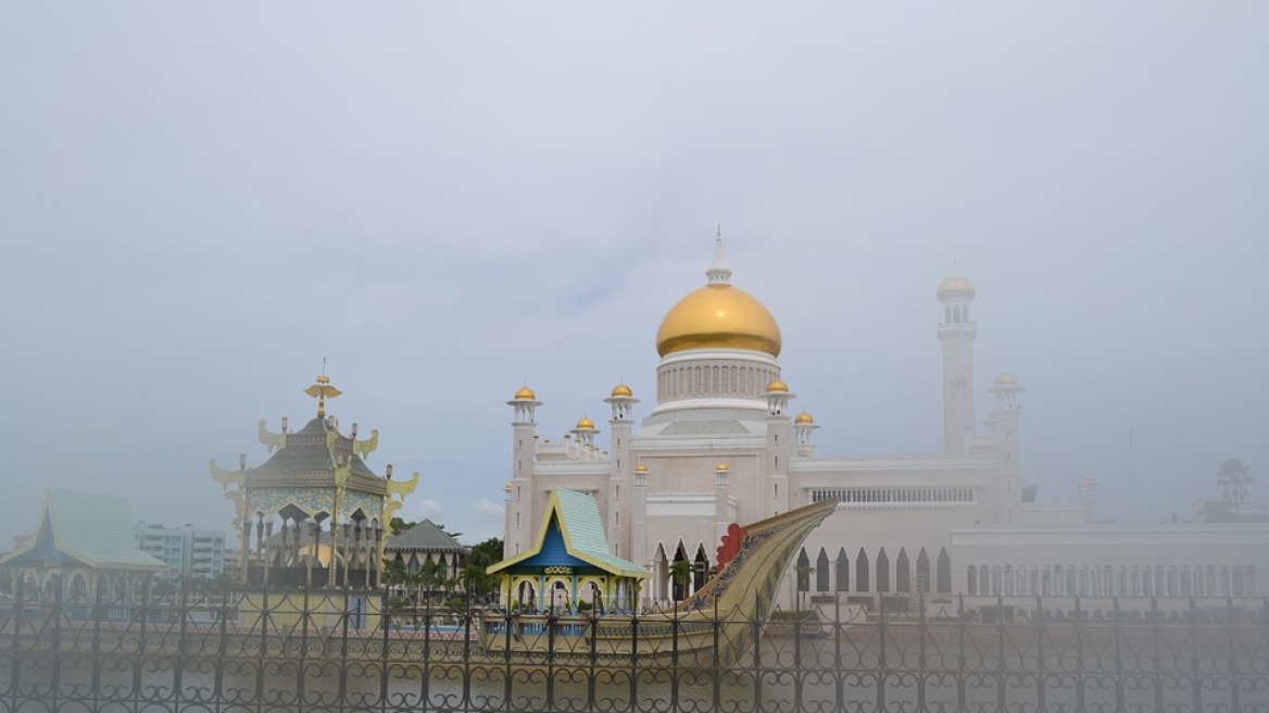 mosque-brunei-ena