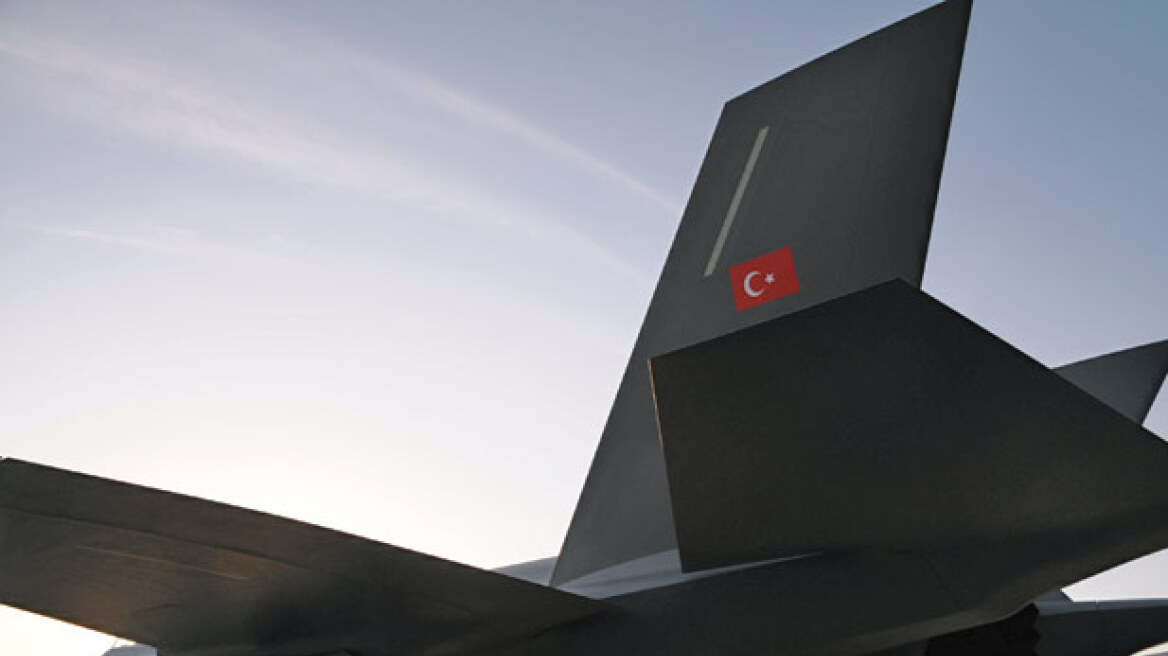 100112_Turkish-Air-Force_F-35A