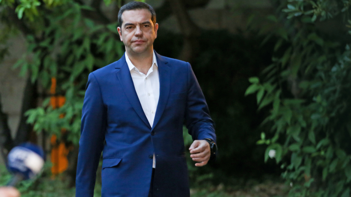 tsipras_maketa01