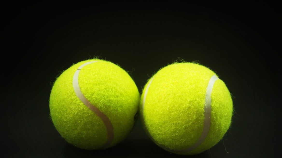 tennis-ball-ena