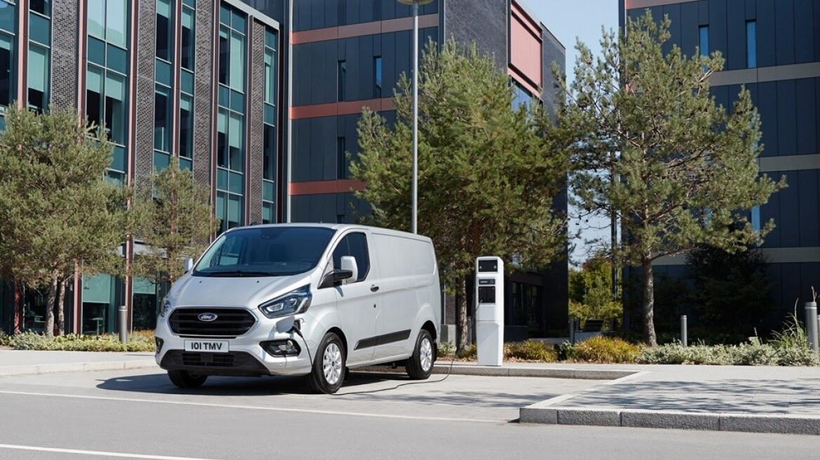 Ford-transit-phev-tsiro-1000