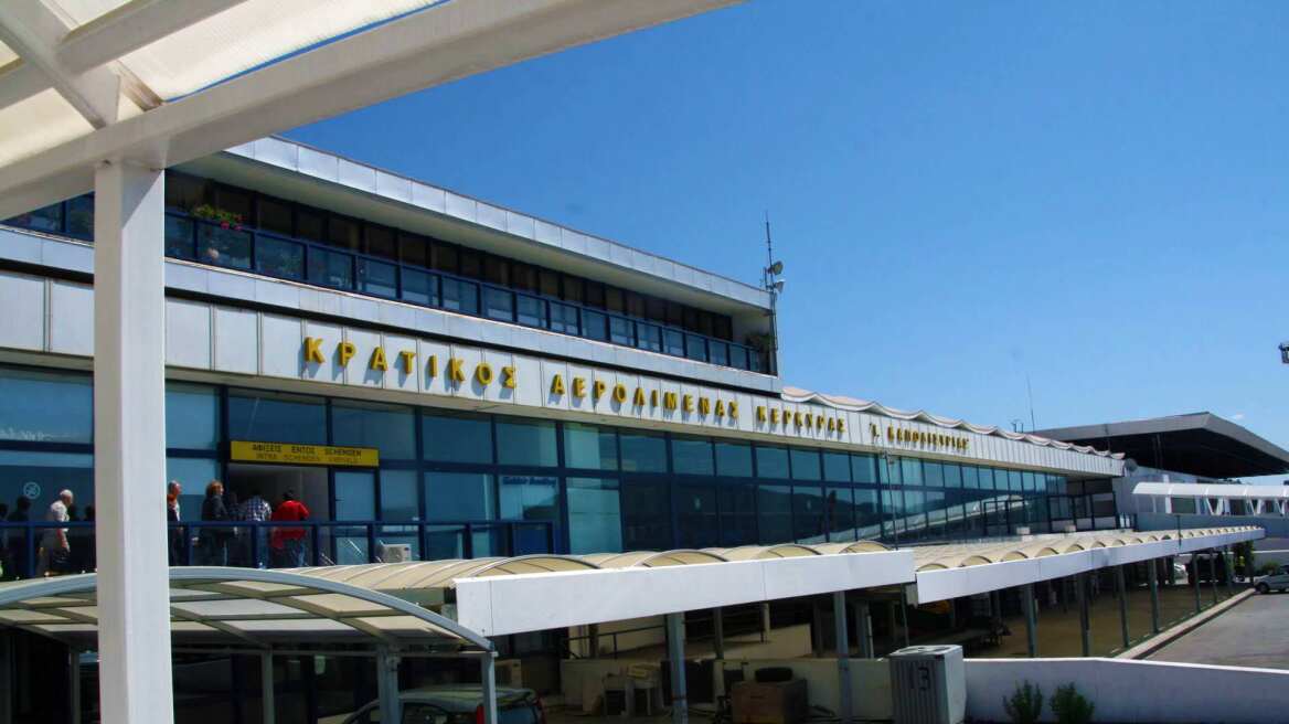 arrivals-in-corfu-airport