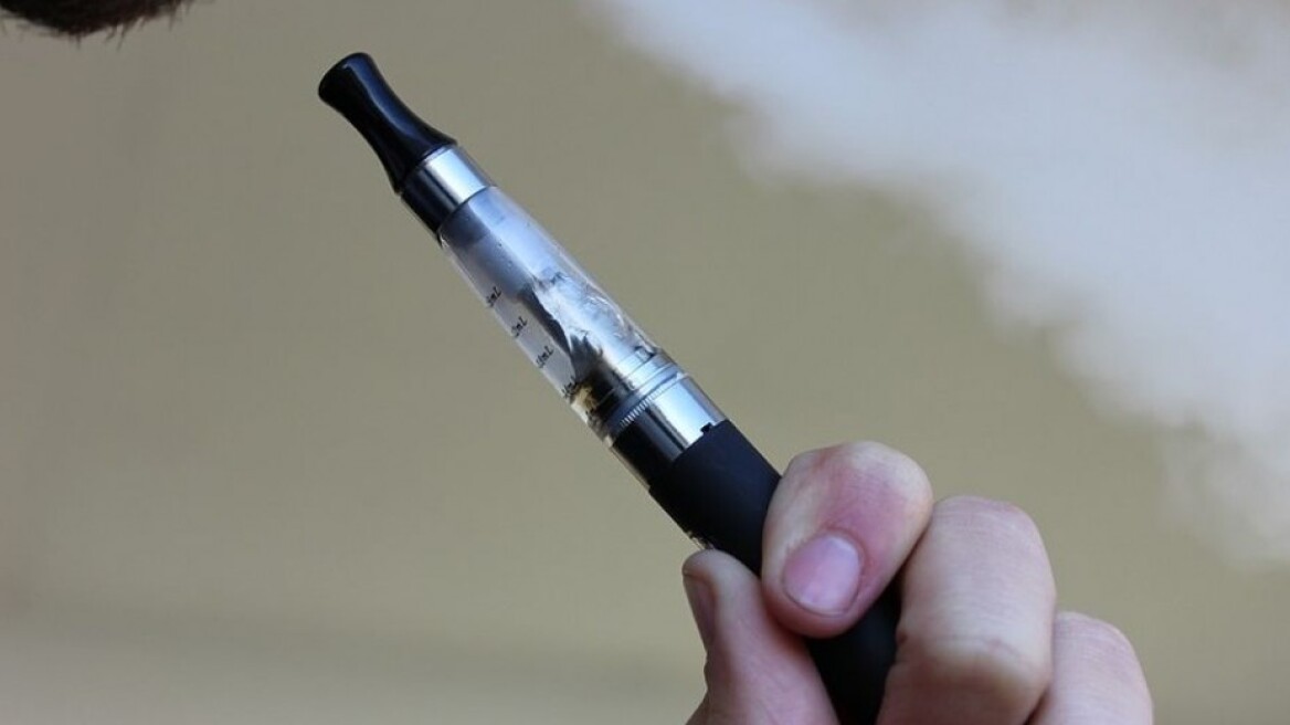 e-cigarette-ilektroniko-tsigaro