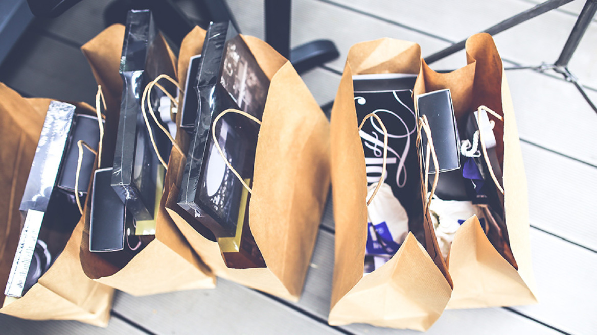 brown-shopping-bags-5956
