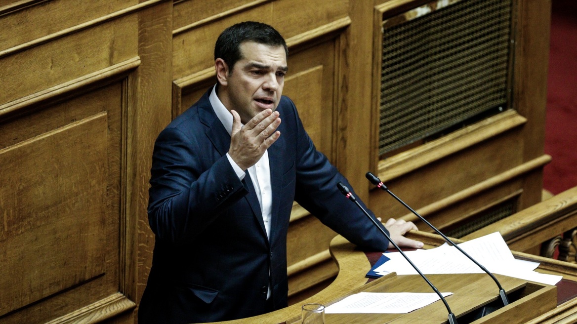 alexis_tsipras_sto_vima_tis_voulis_gia_proypologismo