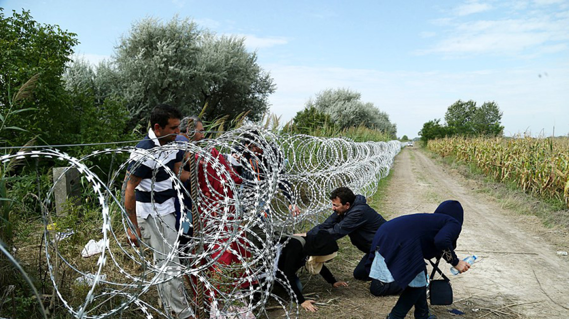 Migrants_in_Hungary_2015_Aug_018