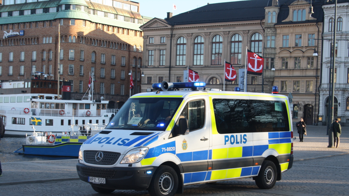 Swedish_Police_Car_April_29_2016_-_3