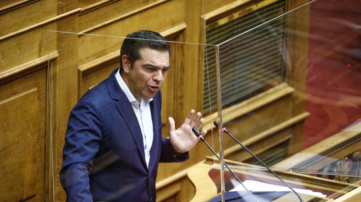 tsipras_sto_vima_tis_voulis_gia_paideia