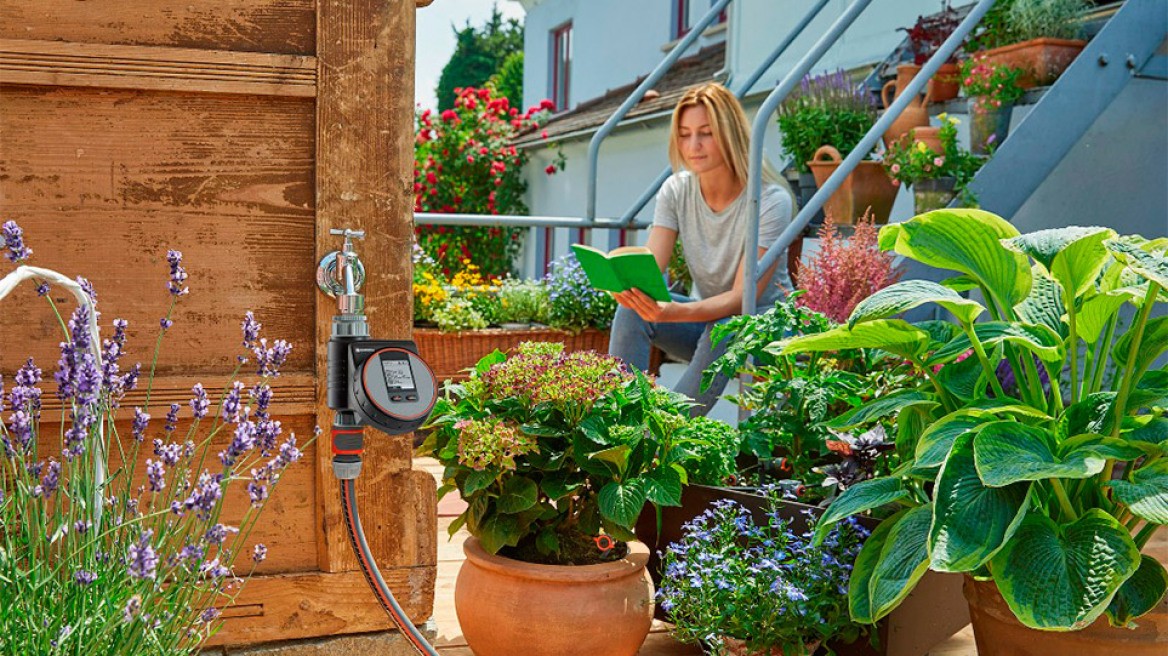 Fully-automatic-and-clever-garden-irrigation