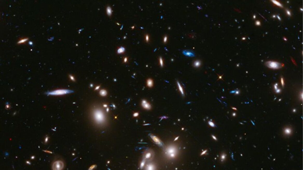 1-hubble-unseen-galaxies-nasa_75153_990x7421
