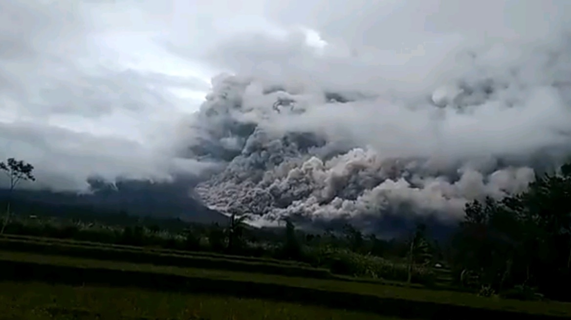 volcano_indonesia