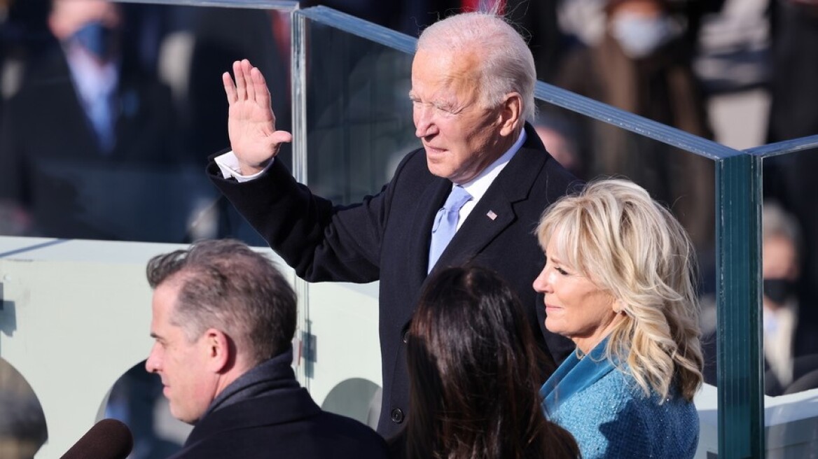 Joe-Biden-sworn