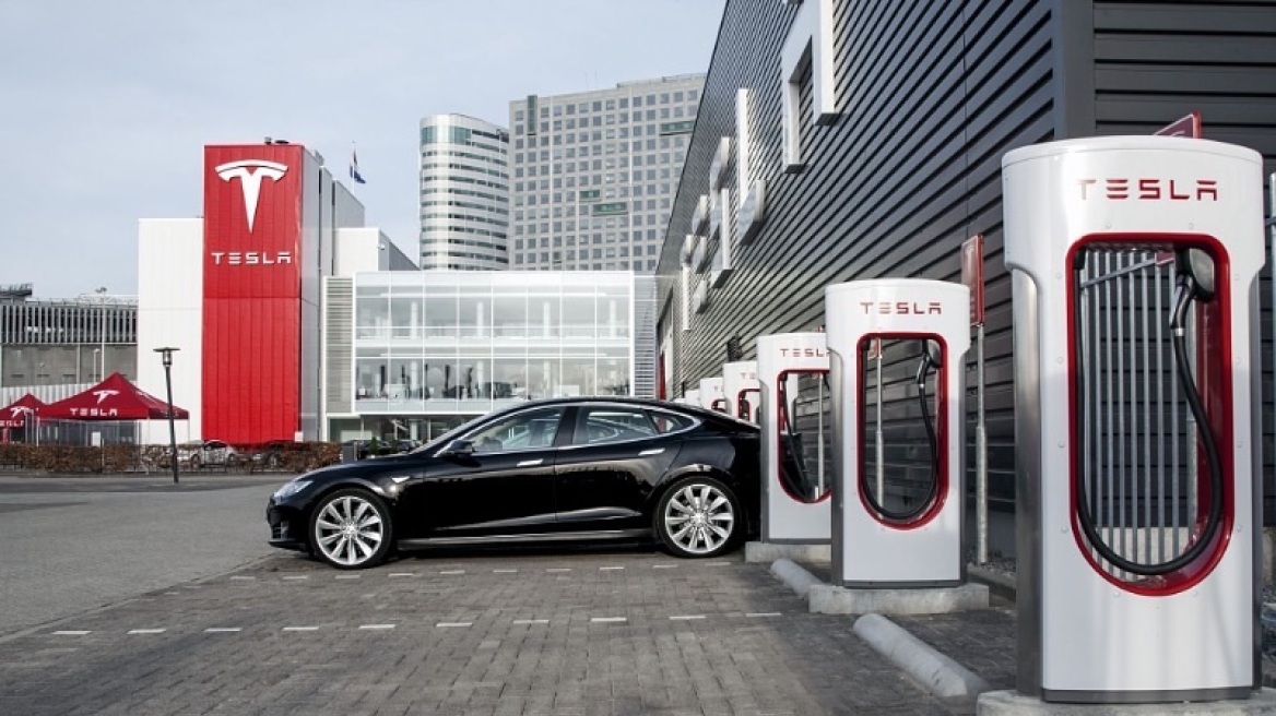 Tesla-Superchargers