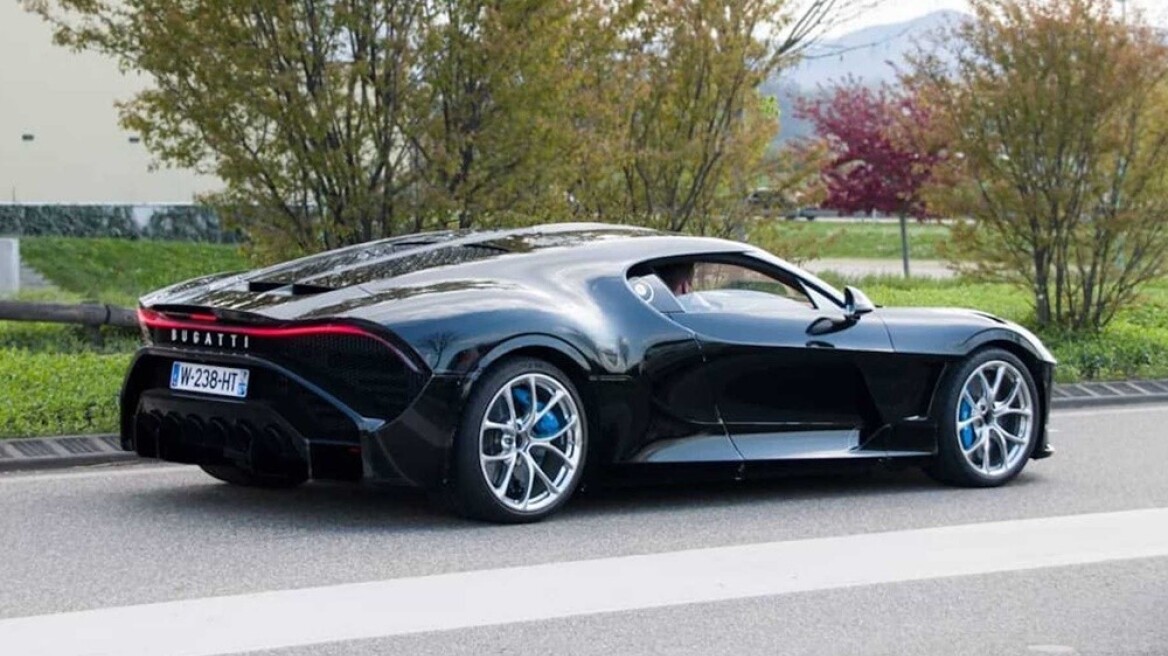 Bugatti-la-voiture-noire