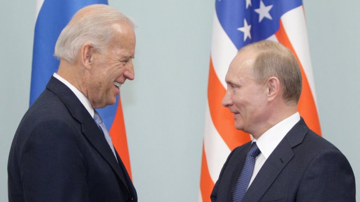 putin-biden-654