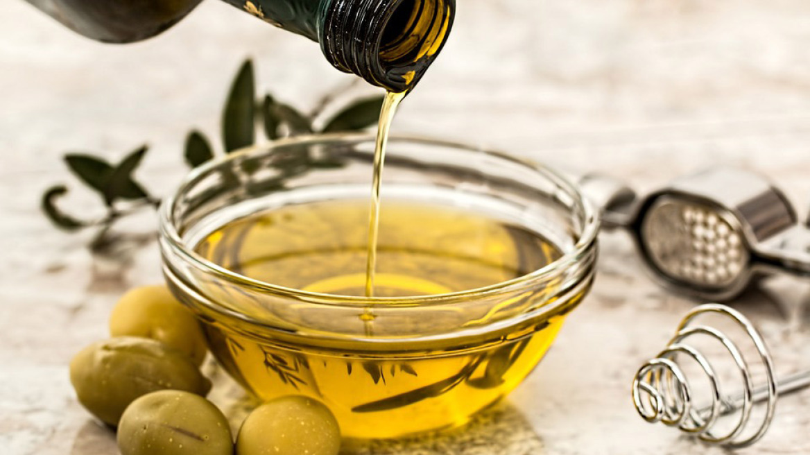 olive-oil-9686570
