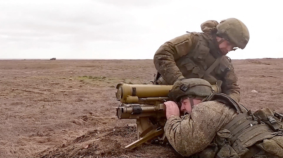 russian-troops-arthro