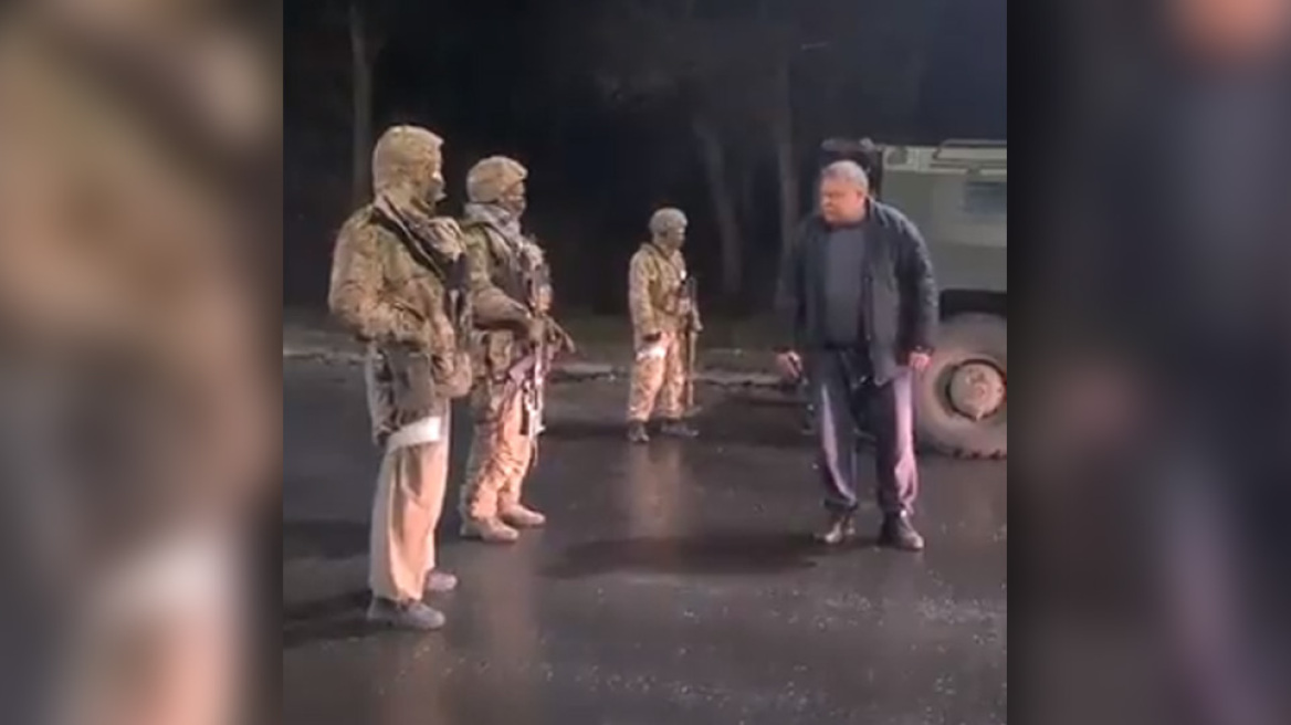 old_man_vs_russian_soldiers_xr