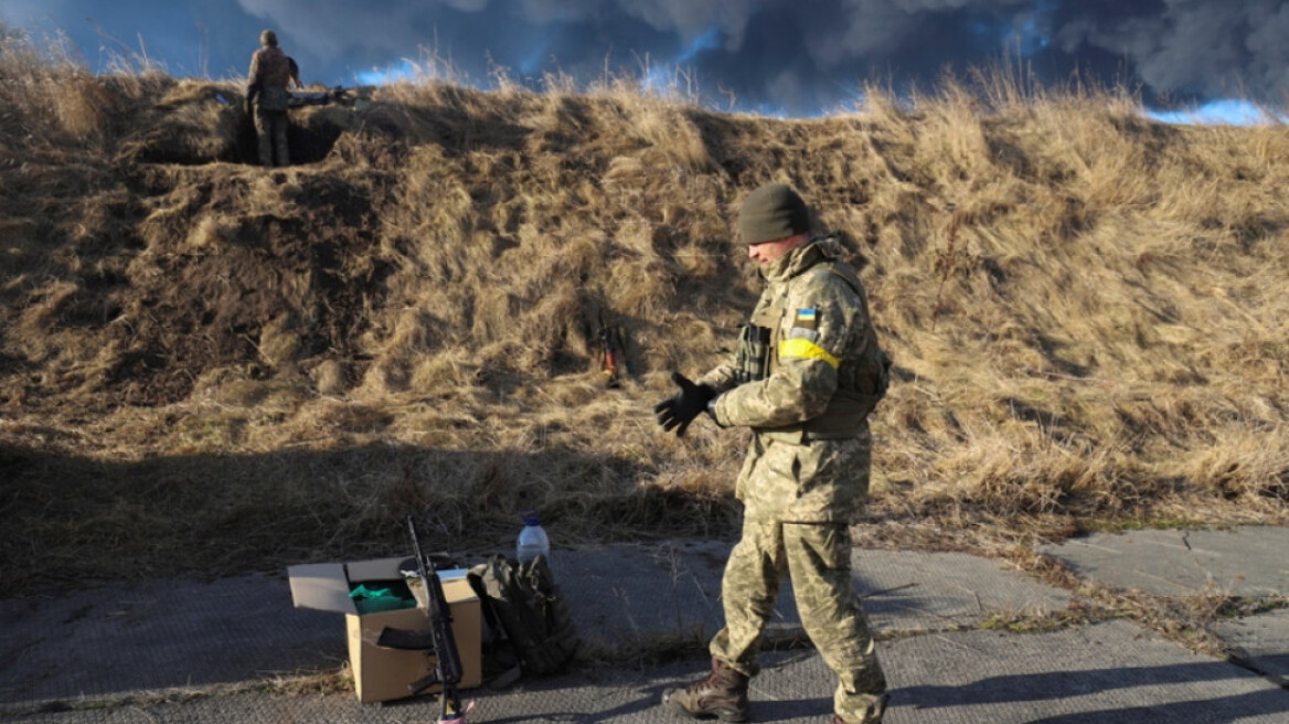 kiev-soldiers-ukraine-ape