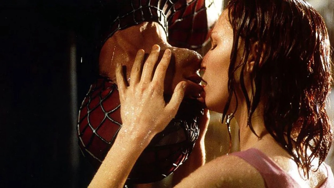 Spider-Man-Upside-Down-Kiss_11zon
