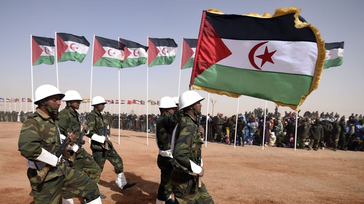 sahrawi-soldiers-parade-algeria