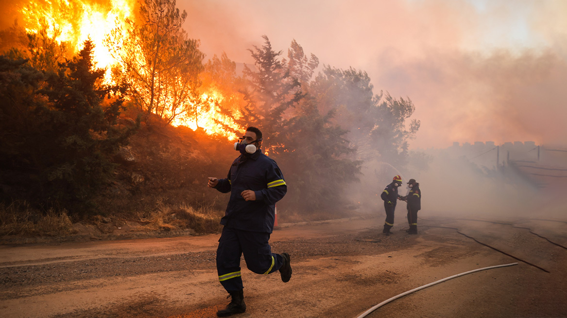 Φωτιά στην Πεντέλη: Έως και 400 χιλιόμετρα μεταφέρθηκε ο καπνός από την πυρκαγιά, χάρτης του meteo