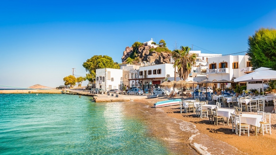 Le Figaro: Η Πάτμος στα ομορφότερα νησιά της Ελλάδας για να επισκεφτεί  κανείς αυτό το καλοκαίρι
