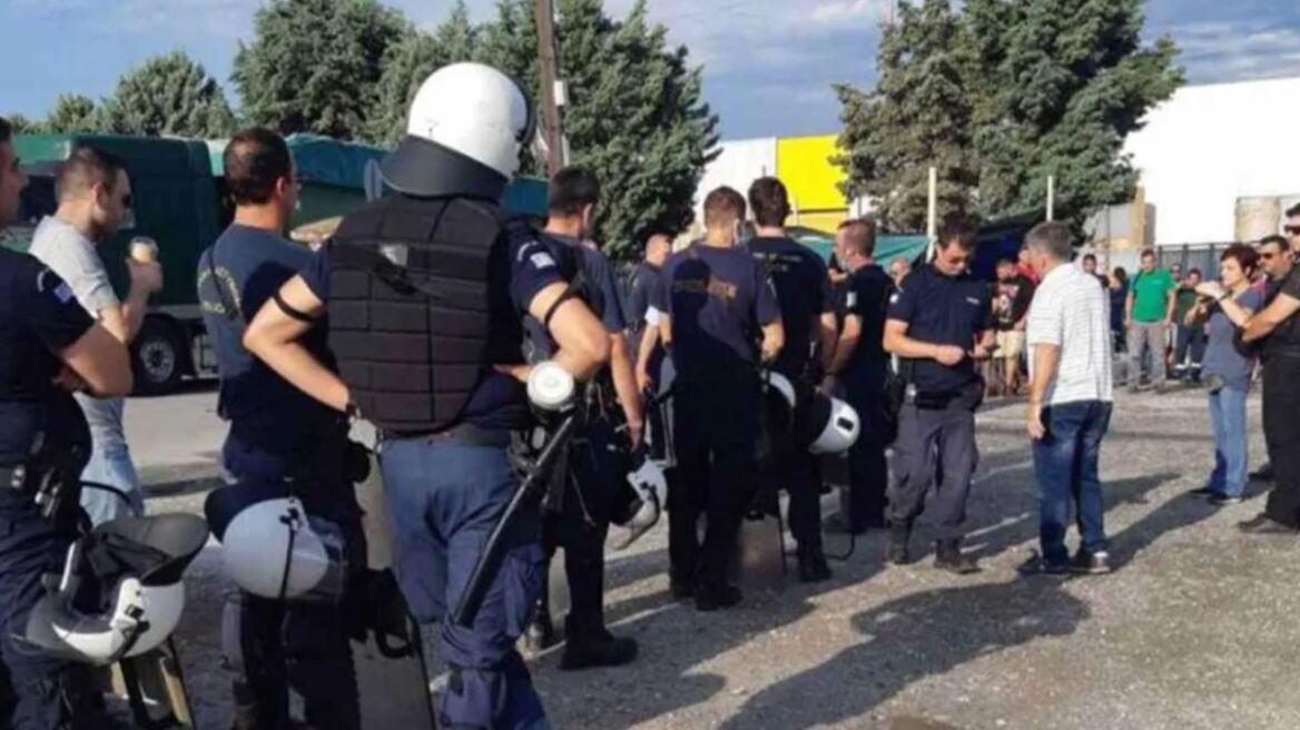 Θεσσαλονίκη: Δύο συλλήψεις έξω από τις εγκαταστάσεις της «Μαλαματίνα»