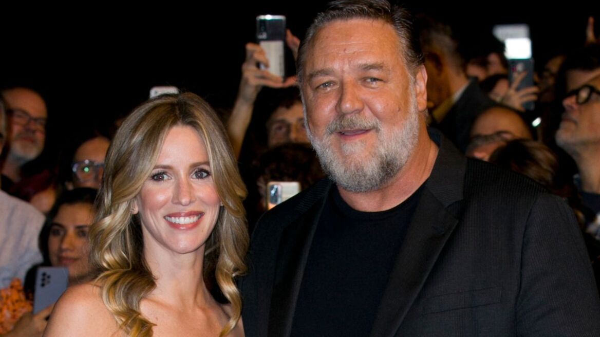 _Russell_Crowe-Britney_Theriot__1_