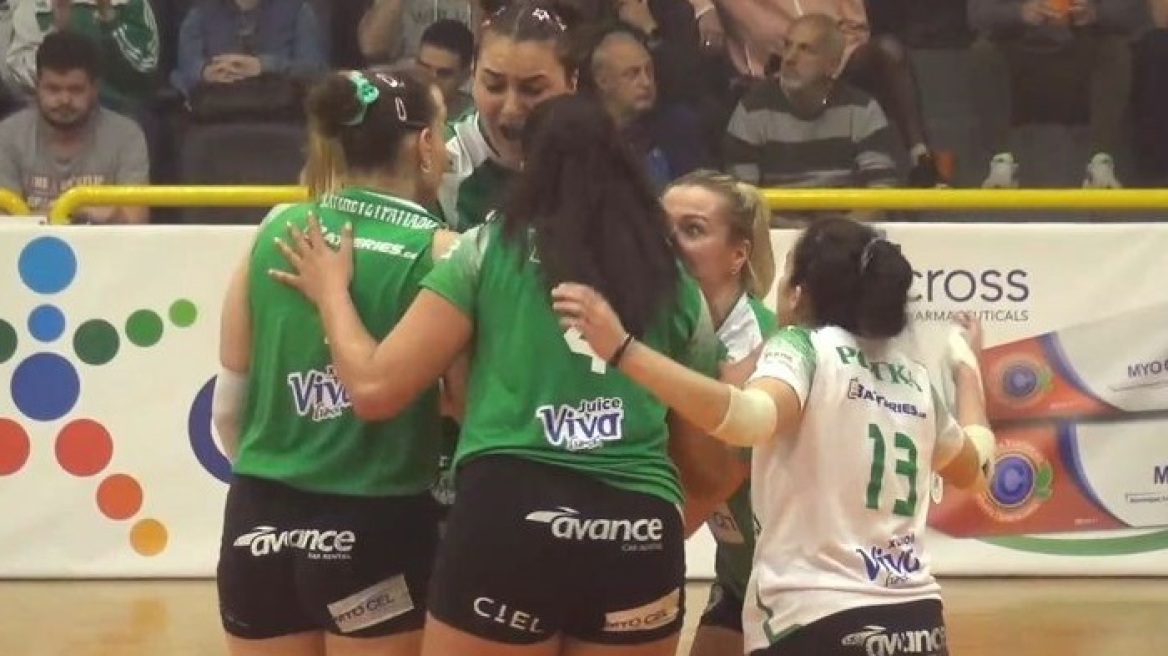 pao_volley_gynaikes