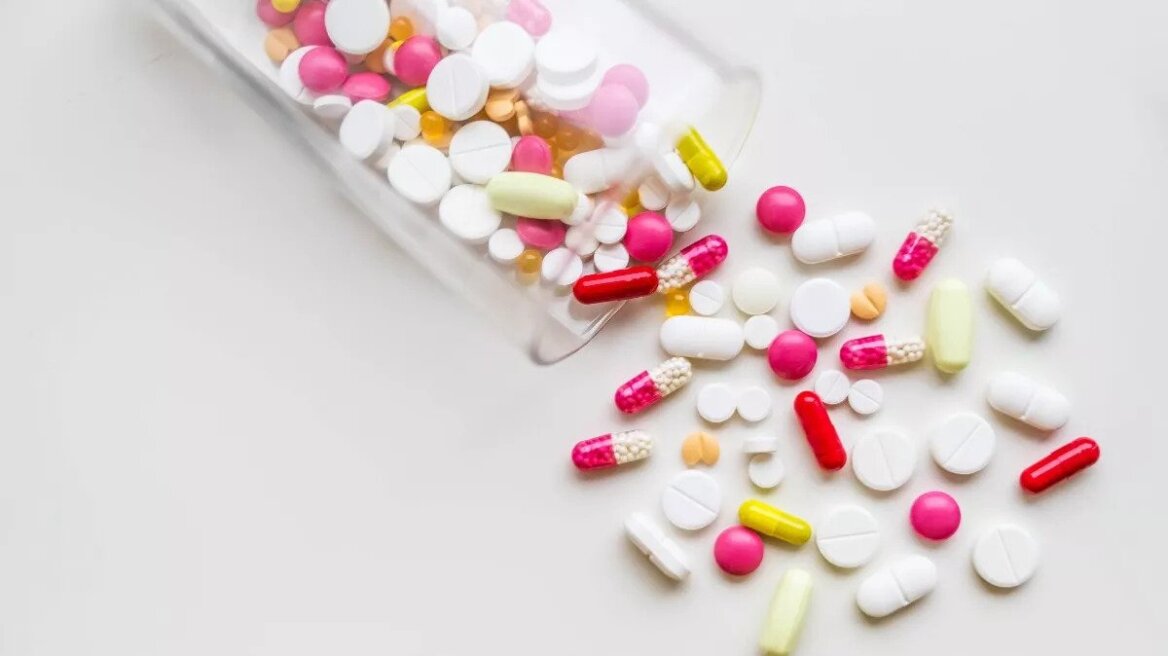 pills_medicine_antibiotics