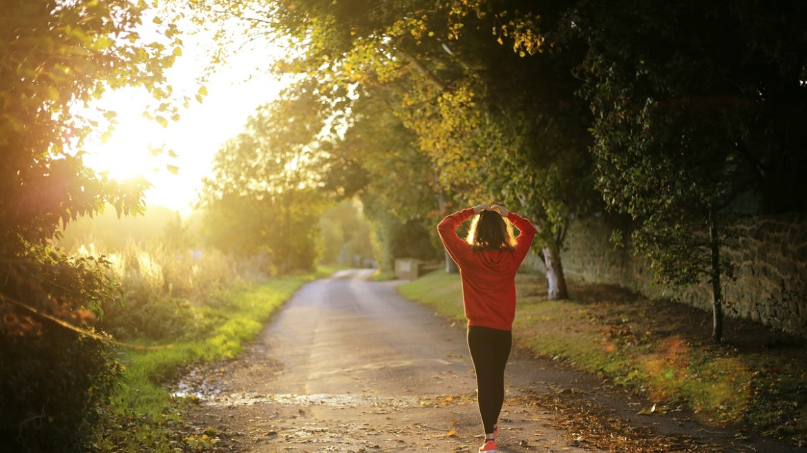 woman_walking