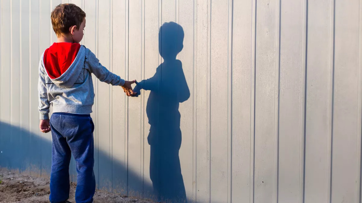boy_autism_shadow_lonely_1188851260