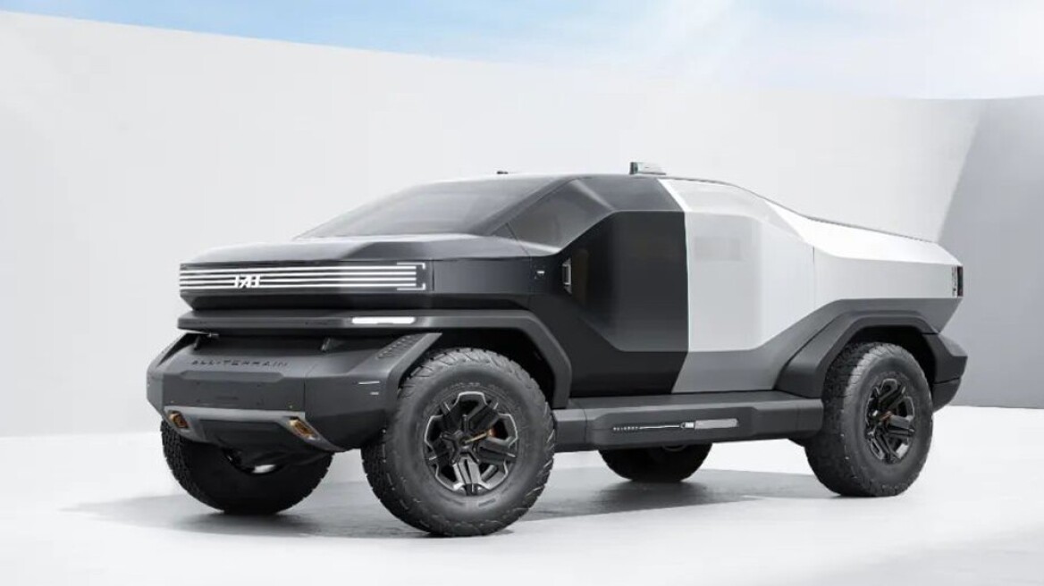 231103172334_IAT-Automotive-Technology-T-Mad-EV-Pickup_I